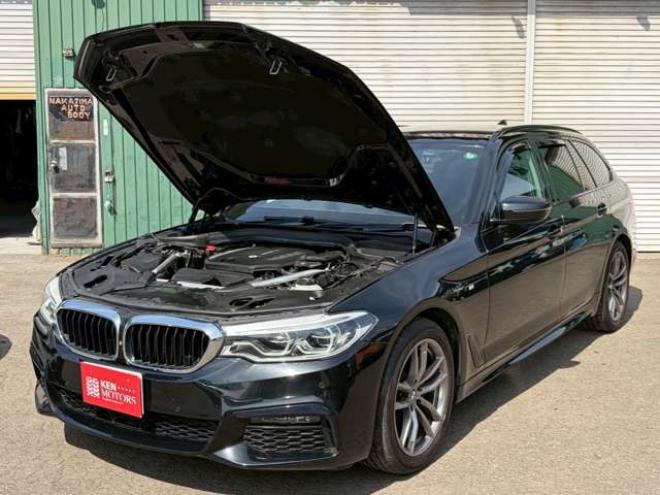 BMW5シリーズツーリング 523d xドライブ Mスピリット ディーゼルターボ　フルセグTV　ナビ　全方位カメラ　パワステ　パワーウィンドウ　ETC　エアコン　記録簿　キーレスエントリー　アルミホイール　ドライブレコーダー　パワーバックドア 正規輸入車 4WD 2000