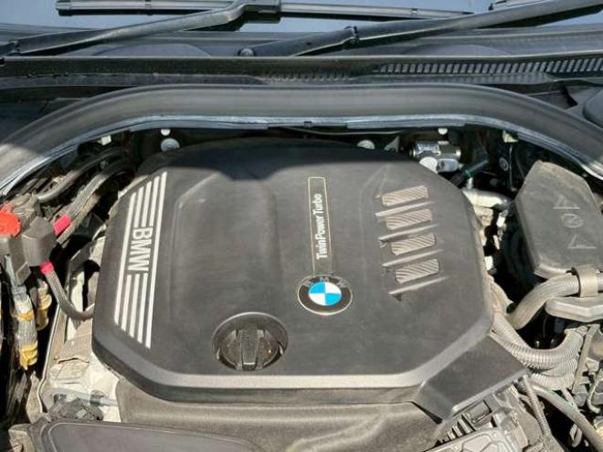 BMW5シリーズツーリング 523d xドライブ Mスピリット ディーゼルターボ　フルセグTV　ナビ　全方位カメラ　パワステ　パワーウィンドウ　ETC　エアコン　記録簿　キーレスエントリー　アルミホイール　ドライブレコーダー　パワーバックドア 正規輸入車 4WD 2000