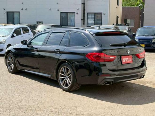 BMW5シリーズツーリング 523d xドライブ Mスピリット ディーゼルターボ　フルセグTV　ナビ　全方位カメラ　パワステ　パワーウィンドウ　ETC　エアコン　記録簿　キーレスエントリー　アルミホイール　ドライブレコーダー　パワーバックドア 正規輸入車 4WD 2000