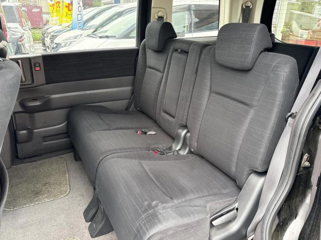 ステップワゴン2.0G Lパッケージ 4WD　ローンが不安な方＜優遇ローン＞　寒冷地仕様　社外ナビ　両側パワースライド 4WD 2000 5Dr