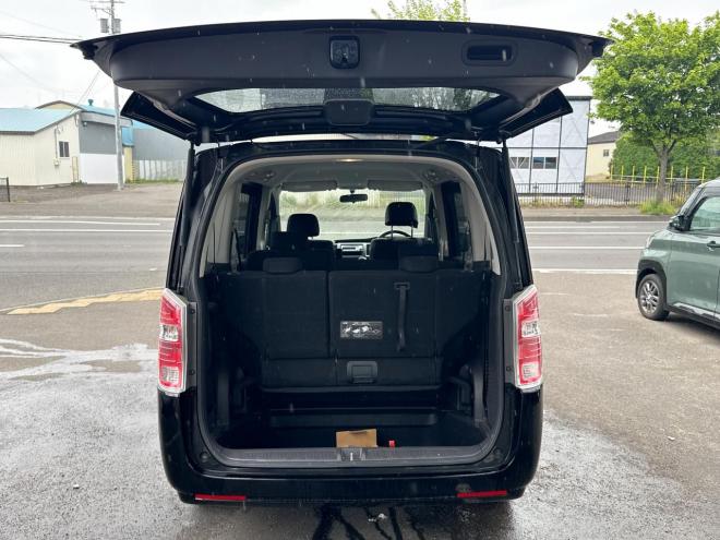 ステップワゴン2.0G Lパッケージ 4WD　ローンが不安な方＜優遇ローン＞　寒冷地仕様　社外ナビ　両側パワースライド 4WD 2000 5Dr