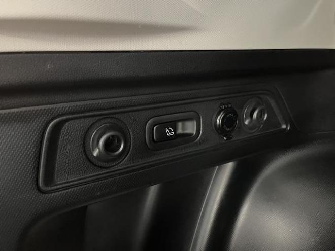 フォレスタープレミアム　本州仕入　寒冷地仕様　禁煙車　アイサイト　ＸＭＯＤＥ　レーダークルーズ　純正１８インチＡＷ　社外１７ＡＷ＋スタッドレスタイヤ　パワーバックドア　純正ブラックハーフレザーシート　デジタルインナーミラー 4WD 2500 5Dr