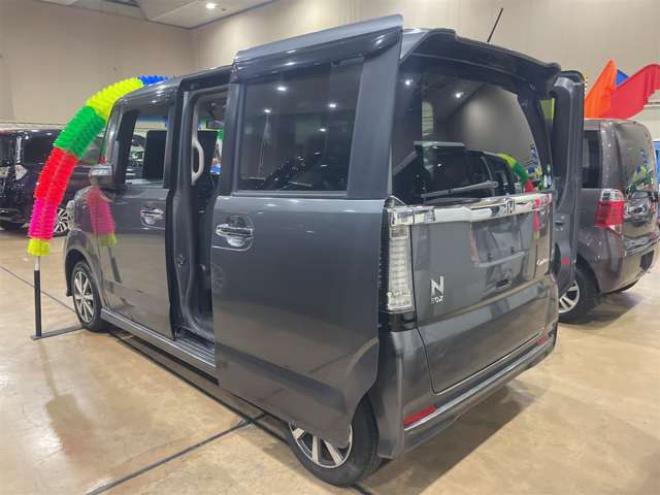 N-BOXカスタムG Lパッケージ 4WD　22周年記念大幅　値　下ゲ　中スペシャル!　シートヒーター　ナビTV 660