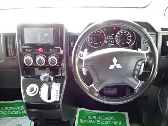 デリカD：5 2.2 D パワーパッケージ ディーゼルターボ 4WD　本州車　保証1年/走行距離無制限　4WD　ディーゼルターボ　ワンオーナー　両側パワースライドドア　社外ナビ　地デジ　バックカメラ　Bluetooth接続　パドルシフト　クルーズコントロール　18インチアルミホイール 2300