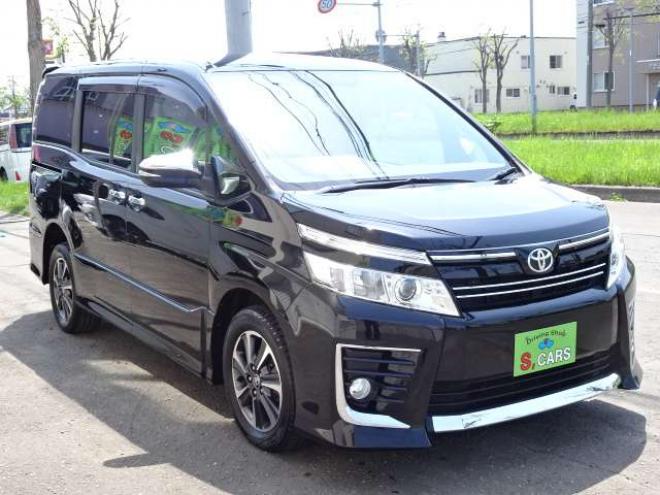 ヴォクシー2.0 ZS 煌 4WD　本州車　保証1年/走行距離無制限　4WD　ワンオーナー　　両側パワースライドドア　純正ナビ　地デジ　バックカメラ　Bluetooth接続　フリップダウンモニター　LEDヘッドライト　ビルトインETC　冬タイヤ付き 2000