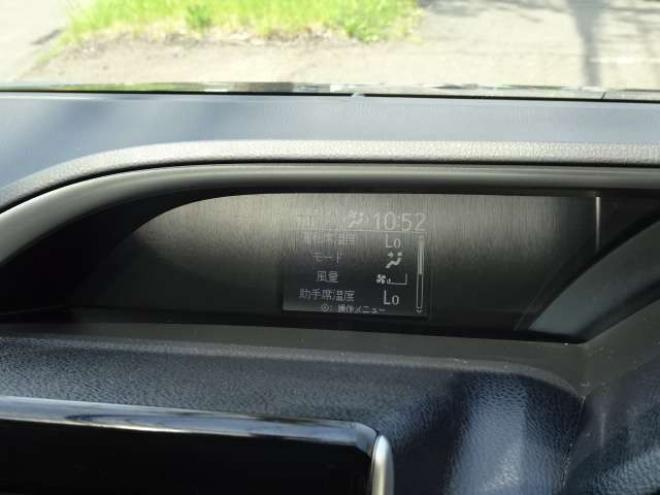ヴォクシー2.0 ZS 煌 4WD　本州車　保証1年/走行距離無制限　4WD　ワンオーナー　　両側パワースライドドア　純正ナビ　地デジ　バックカメラ　Bluetooth接続　フリップダウンモニター　LEDヘッドライト　ビルトインETC　冬タイヤ付き 2000