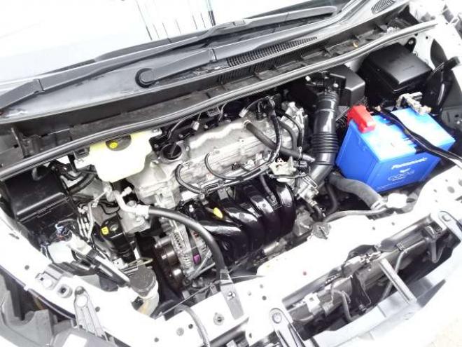 ヴォクシー2.0 ZS 煌II 4WD　本州車　保証1年/走行距離無制限　4WD　後期型　トヨタセーフティセンス　両側パワースライドドア　純正ナビ　地デジ　バックカメラ　LEDヘッドライト　ビルトインETC　クルーズコントロール　冬タイヤ付属　USB接続 2000