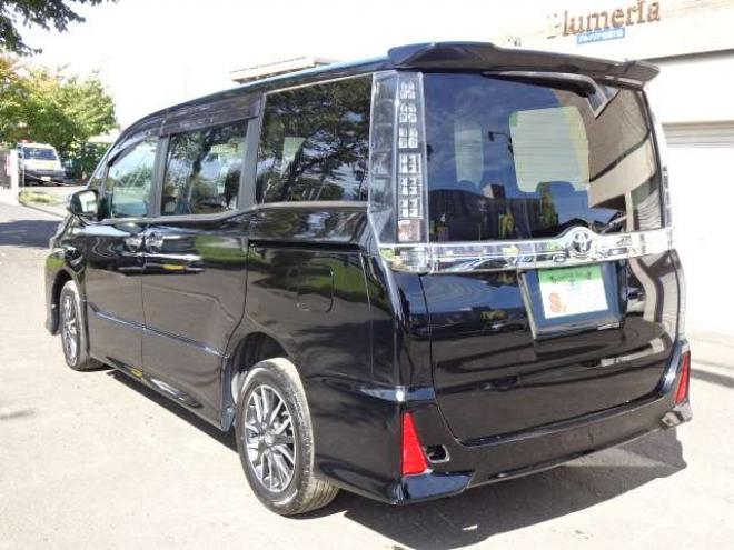 ヴォクシー2.0 ZS 煌II 4WD　本州車　保証1年/走行距離無制限　4WD　トヨタセーフティセンス　両側パワースライドドア　純正ナビ　ビルトインETC　LEDヘッドライト　純正16インチアルミホイール アイドリングストップ　スマートキー　冬タイヤ付 2000