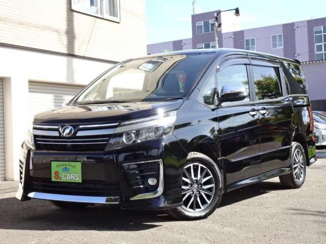 ヴォクシー2.0 ZS 煌II 4WD　本州車　保証1年/走行距離無制限　4WD　トヨタセーフティセンス　両側パワースライドドア　純正ナビ　ビルトインETC　LEDヘッドライト　純正16インチアルミホイール アイドリングストップ　スマートキー　冬タイヤ付 2000