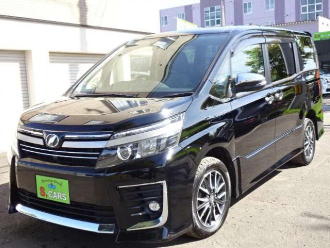 ヴォクシー2.0 ZS 煌II 4WD　本州車　保証1年/走行距離無制限　4WD　トヨタセーフティセンス　両側パワースライドドア　純正ナビ　ビルトインETC　LEDヘッドライト　純正16インチアルミホイール アイドリングストップ　スマートキー　冬タイヤ付 2000