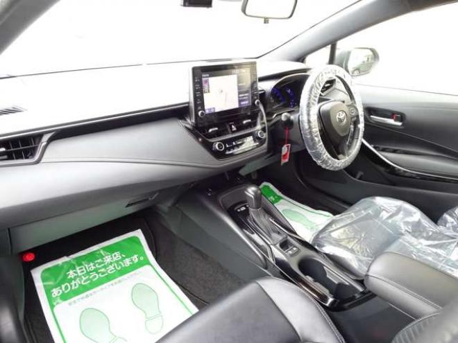 カローラツーリング　1.8 ハイブリッド WxB E-Four 4WD　ハイブリッド保証2年/走行距離無制限　4WD　トヨタセーフティセンス　9型ナビ　バックカメラ　BSM　HUD　シートヒーター　ステアリングヒーター フォグランプ 前後ドライブレコーダー　ブレーキホールド　冬タイヤ付 1800