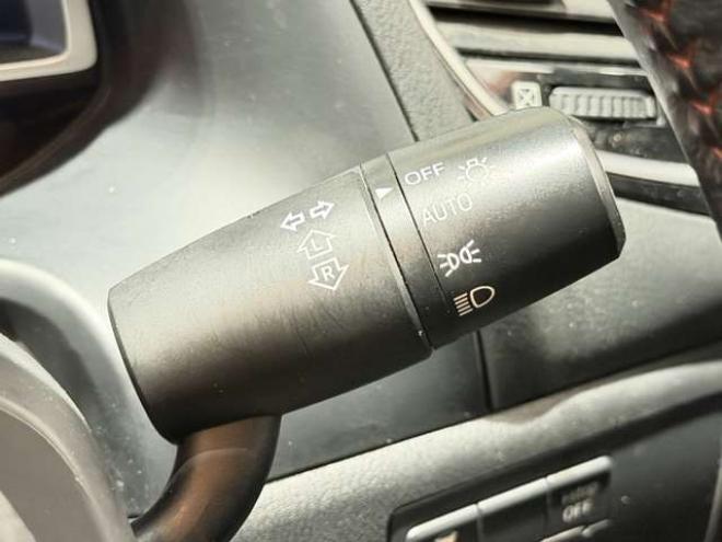 アクセラスポーツ1.5 15S 4WD　防錆塗装4WDナビBカメ 1500