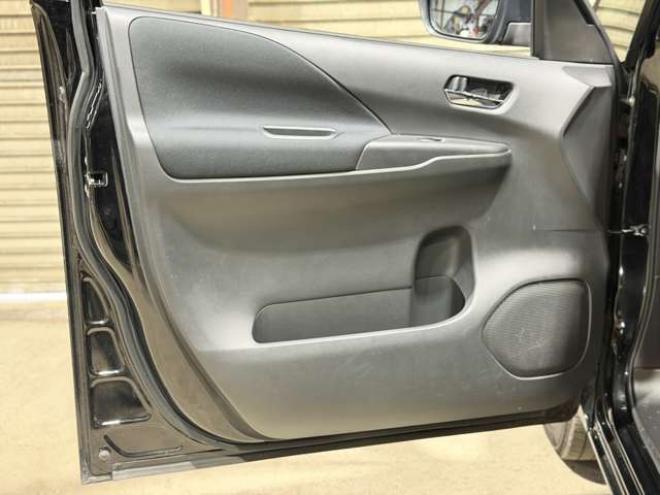 セレナ2.0 XV 4WD　防錆塗装4WDTVナビBカメETCドラレコ 2000