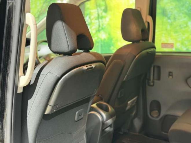 セレナ2.0 XV 4WD　防錆塗装4WDTVナビBカメETCドラレコ 2000