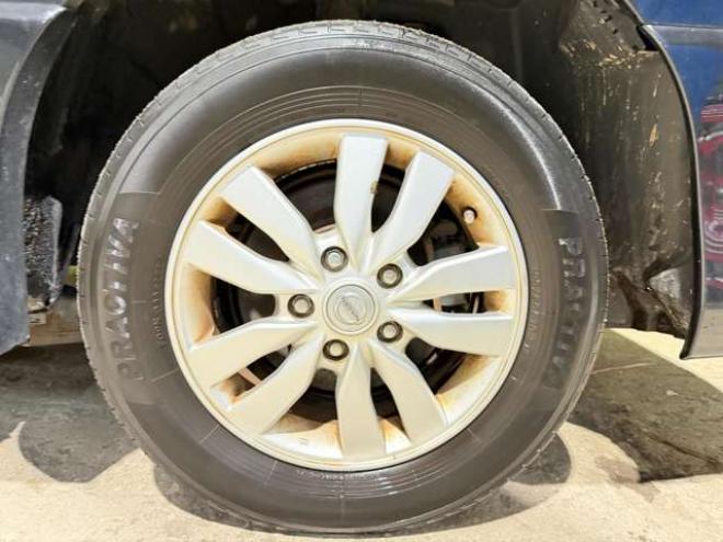 セレナ2.0 ハイウェイスター Vセレクション+Safety 4WD　防錆塗装4WDTVナビBカメETC 2000