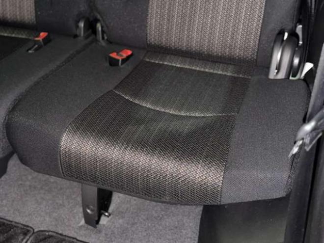 セレナ2.0 ハイウェイスター Vセレクション+Safety 4WD　防錆塗装4WDTVナビBカメETC 2000