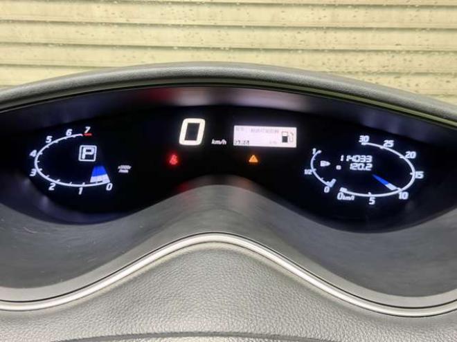セレナ2.0 ハイウェイスター Vセレクション+Safety 4WD　防錆塗装4WDTVナビBカメETC 2000