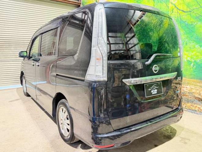 セレナ2.0 ハイウェイスター Vセレクション+Safety 4WD　防錆塗装4WDTVナビBカメETC 2000