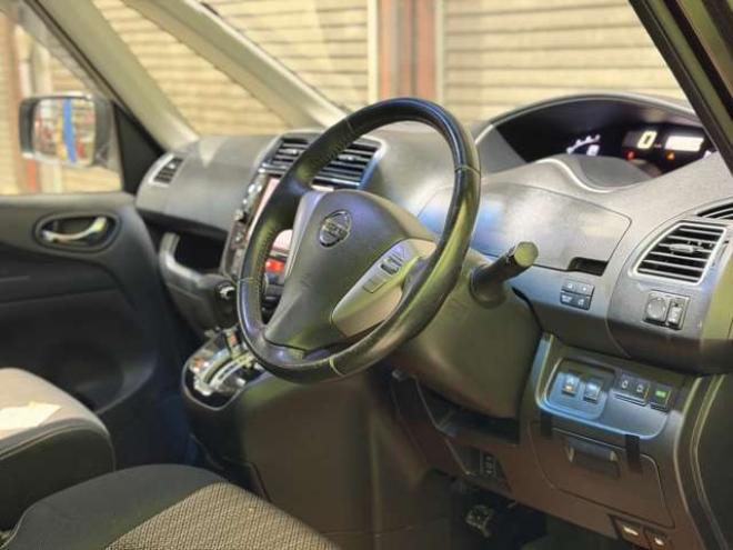 セレナ2.0 ハイウェイスター アドバンストセーフティ パッケージ 4WD　防錆塗装4WDTVナビBカメエンスタドラレコ 2000