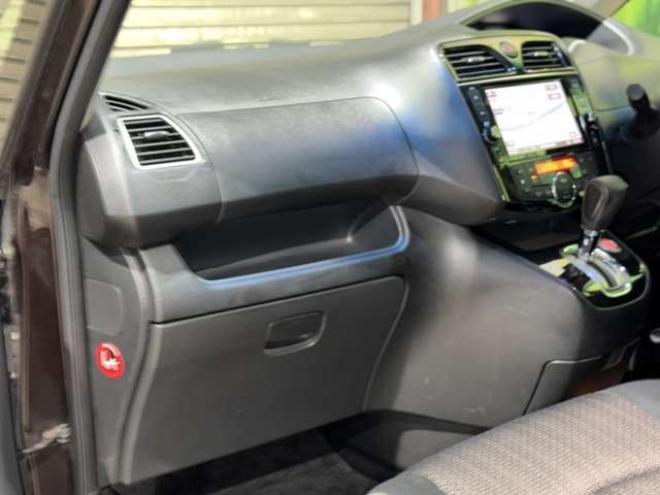 セレナ2.0 ハイウェイスター アドバンストセーフティ パッケージ 4WD　防錆塗装4WDTVナビBカメエンスタドラレコ 2000