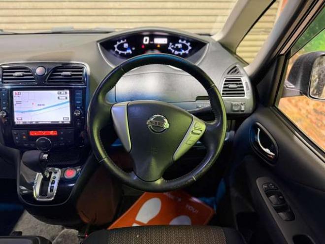 セレナ2.0 ハイウェイスター アドバンストセーフティ パッケージ 4WD　防錆塗装4WDTVナビBカメエンスタドラレコ 2000