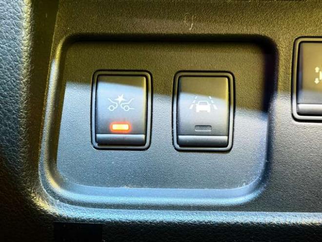 セレナ2.0 ハイウェイスター アドバンストセーフティ パッケージ 4WD　防錆塗装4WDTVナビBカメエンスタドラレコ 2000
