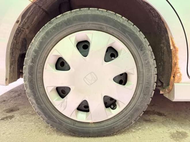フィットシャトルハイブリッド1.3　防錆塗装TVナビBカメETCドラレコ 2WD 1300