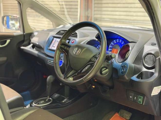 フィットシャトルハイブリッド1.3　防錆塗装TVナビBカメETCドラレコ 2WD 1300