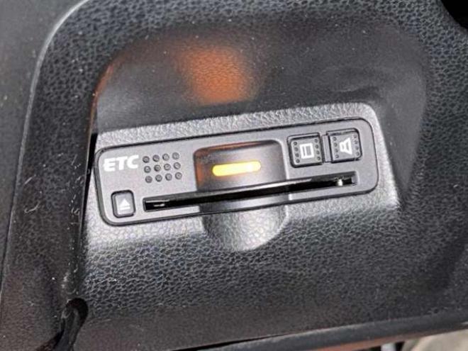 フィットシャトルハイブリッド1.3　防錆塗装TVナビBカメETCドラレコ 2WD 1300