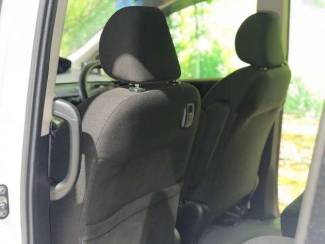 フリード1.5 G ジャストセレクション 4WD　防錆塗装4WDTVナビETC 1500