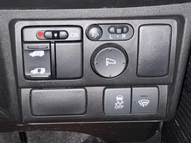 フリード1.5 G ジャストセレクション 4WD　防錆塗装4WDTVナビETC 1500