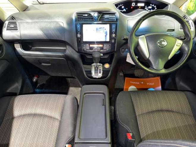 セレナ2.0 ハイウェイスター 4WD　防錆塗装4WDTVナビBカメエンスタETC後席モニタ 2000