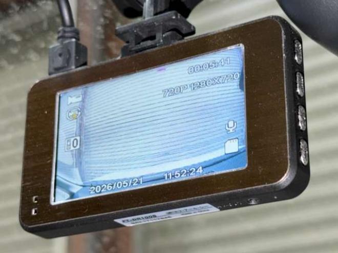 セレナ2.0 ハイウェイスター Vセレクション+Safety 4WD　防錆塗装4WDTVナビBカメエンスタETCドラレコ積込タイヤ 2000