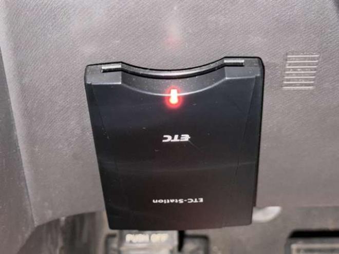 ステップワゴン2.0 G HIDエディション 4WD　防錆塗装4WDTVナビBカメETC 2000
