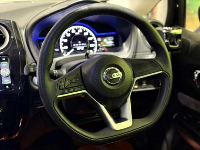ノート1.2 e-POWER X FOUR 4WD　防錆塗装4WDTVナビBカメエンスタETC積込タイヤ 1200