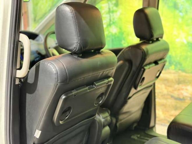 セレナ2.0 20X Vセレクション+Safety 4WD　防錆塗装4WDTVナビBカメETC 2000