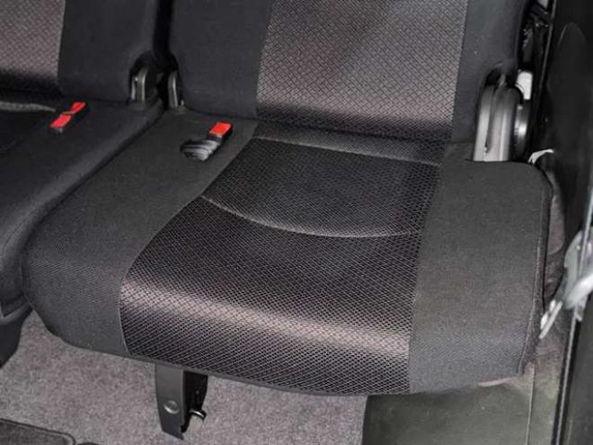 セレナ2.0 ハイウェイスター 4WD　防錆塗装4WDBluetoothオーディオCDスマキーエンスタドラレコ 2000