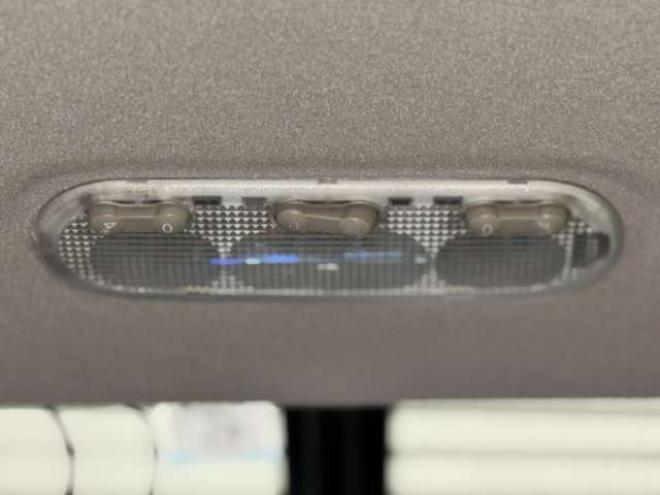 セレナ2.0 ハイウェイスター 4WD　防錆塗装4WDBluetoothオーディオCDスマキーエンスタドラレコ 2000