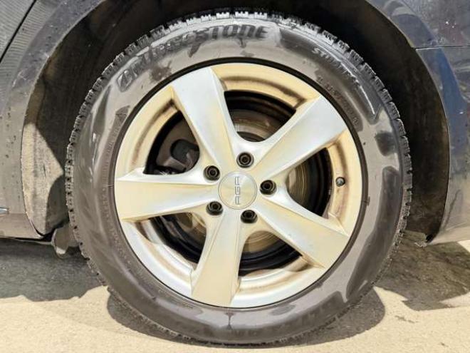 アウディA4アバント 2.0 TFSI クワトロ Sラインパッケージ 4WD　防錆塗装4WDTVナビBカメエンスタETC 正規輸入車 2000