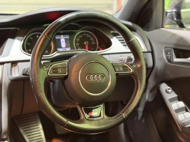 アウディA4アバント 2.0 TFSI クワトロ Sラインパッケージ 4WD　防錆塗装4WDTVナビBカメエンスタETC 正規輸入車 2000