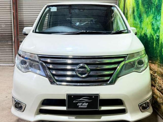 セレナ2.0 ハイウェイスター Vセレクション+Safety 4WD　防錆塗装4WD 2000