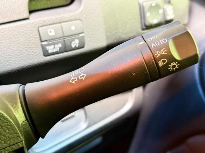 セレナ2.0 20X Vセレクション+Safety アンシャンテ セカンドスライドUP AセーフティPKG 4WD　防錆塗装4WDTVナビBカメエンスタETC積込タイヤ 2000