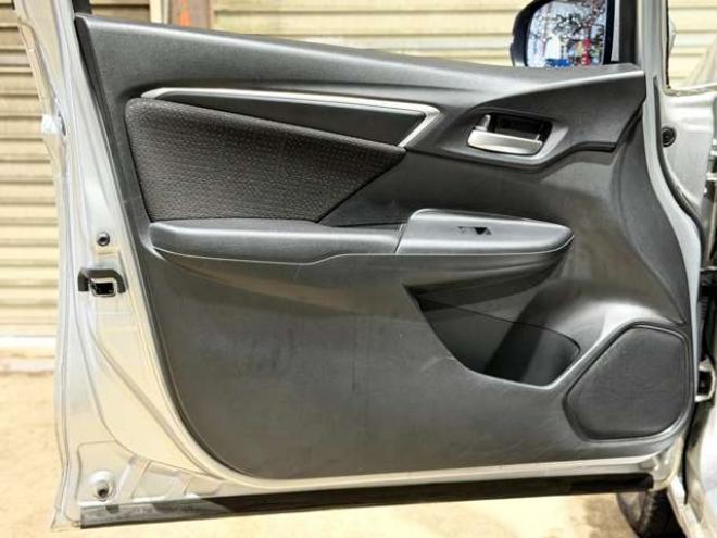 フィット1.5 ハイブリッド Fパッケージ 4WD　防錆塗装4WDスマキーCDETC 1500