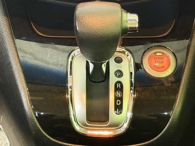 セレナ2.0 ハイウェイスター Vセレクション+Safety アドバンストセーフティ パッケージ 4WD　防錆塗装4WDTVナビBカメエンスタETC後席モニタ 2000