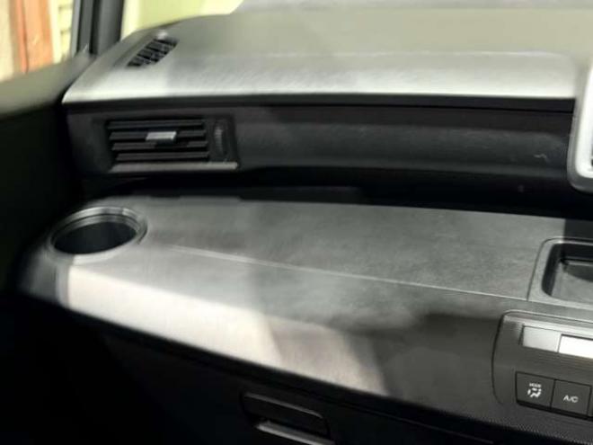 フリード1.5 G Lパッケージ 4WD　防錆塗装4WDナビBカメエンスタETC 1500