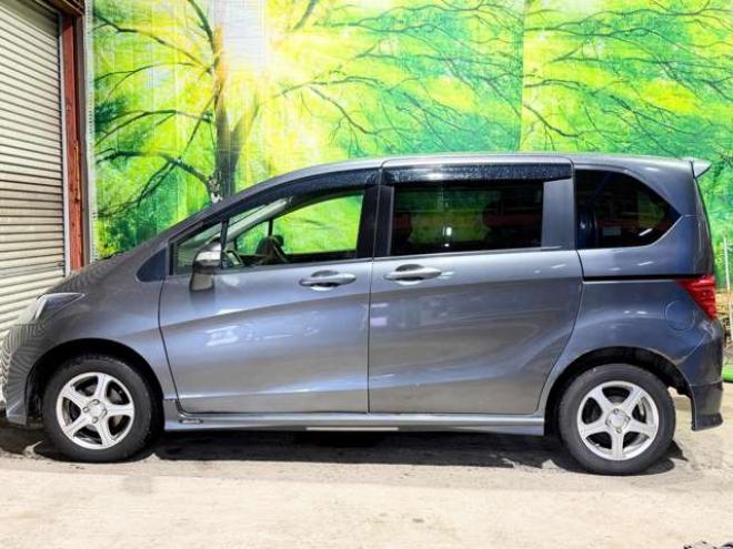 フリード1.5 G Lパッケージ 4WD　防錆塗装4WDナビBカメエンスタETC 1500