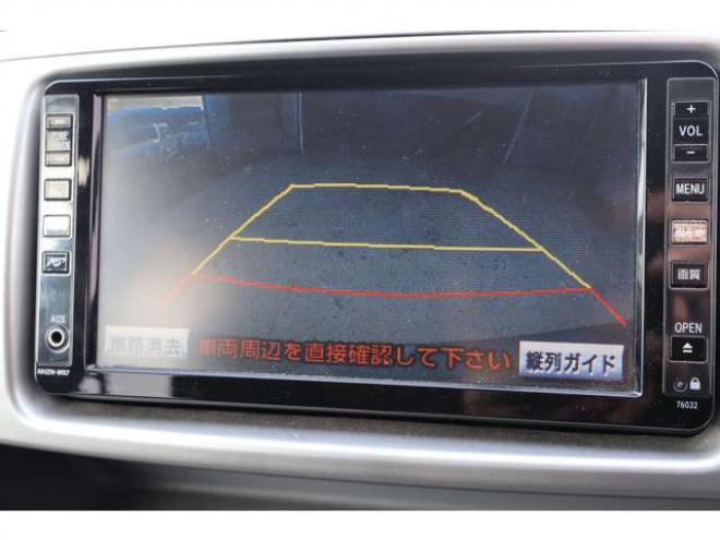 ヴォクシー2.0 Z 煌 4WD　両側パワースライドドア・ナビ・TV・バックカメラ・キーレス・タイミングチェーン式 2000