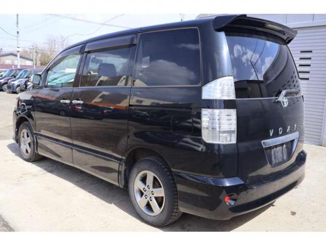 ヴォクシー2.0 Z 煌 4WD　両側パワースライドドア・ナビ・TV・バックカメラ・キーレス・タイミングチェーン式 2000