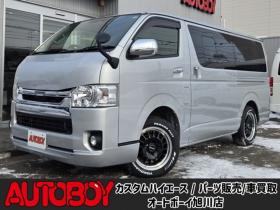 ハイエースバン　2.8 スーパーGL ロング ディーゼルターボ 4WD　リアヒーター&クーラー　プッシュスタート　スマートキー　LEDヘッド　ベッドキッド　横滑り防止　衝突被害軽減　車線逸脱　トヨタ純正ナビ　フルセグTV　Bluetooth　バックカメラ　トヨタ純正リアモニター　ETC 2800