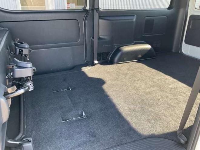 ハイエースバン2.7 スーパーGL ダークプライムII ワイド ミドルルーフ ロングボディ 4WD　TOYOオープンカントリーR/T215/65R16　ナイトロパワーM29スティンガー16インチAW　ワンオーナー　社外ナビTV　両側パワースライドドア　ETC　Pivot製クルコン　Tom's製テールライト　JAOS リヤスキッドバー 2700
